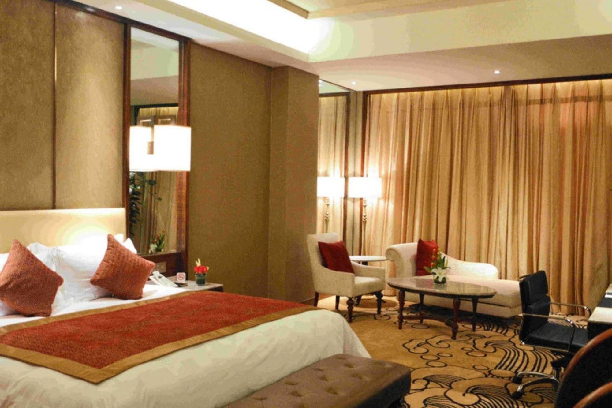 Luxury Blue Horizon Hotel דונגיינג מראה חיצוני תמונה